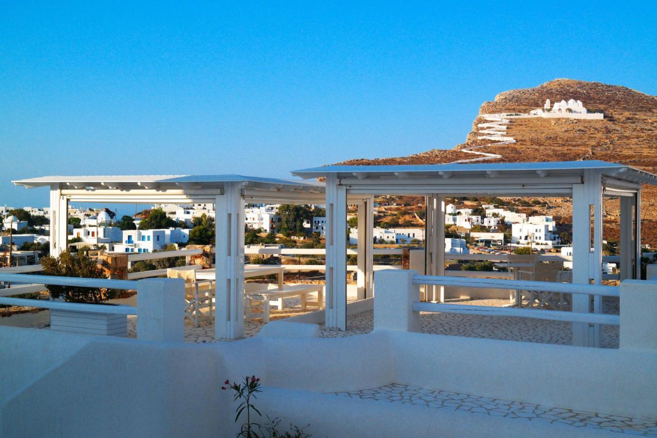 Aspalathras White Hotel Folégandros エクステリア 写真