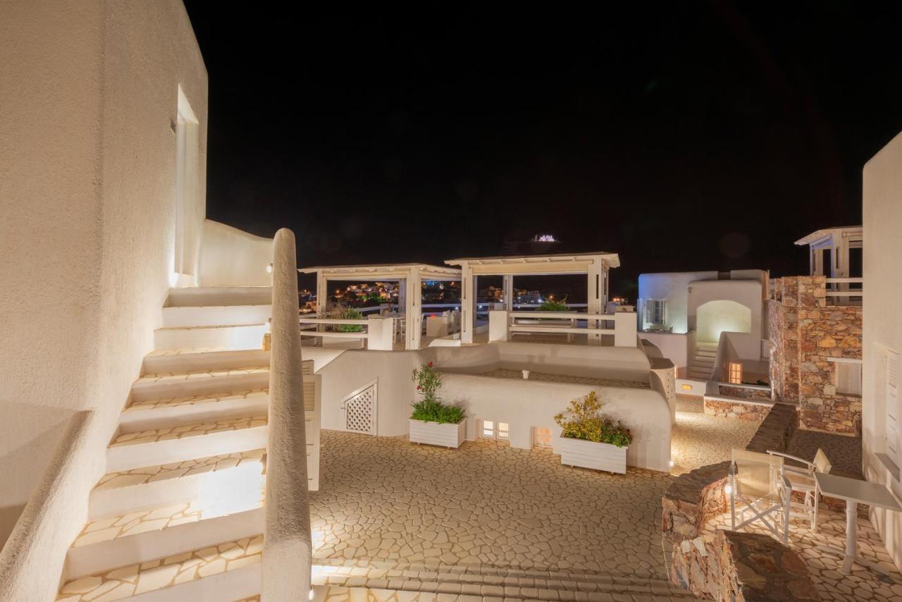 Aspalathras White Hotel Folégandros エクステリア 写真