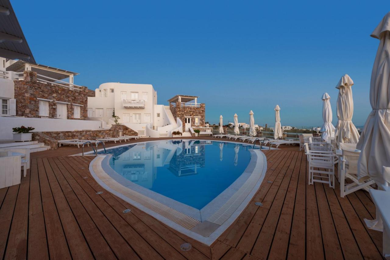 Aspalathras White Hotel Folégandros エクステリア 写真