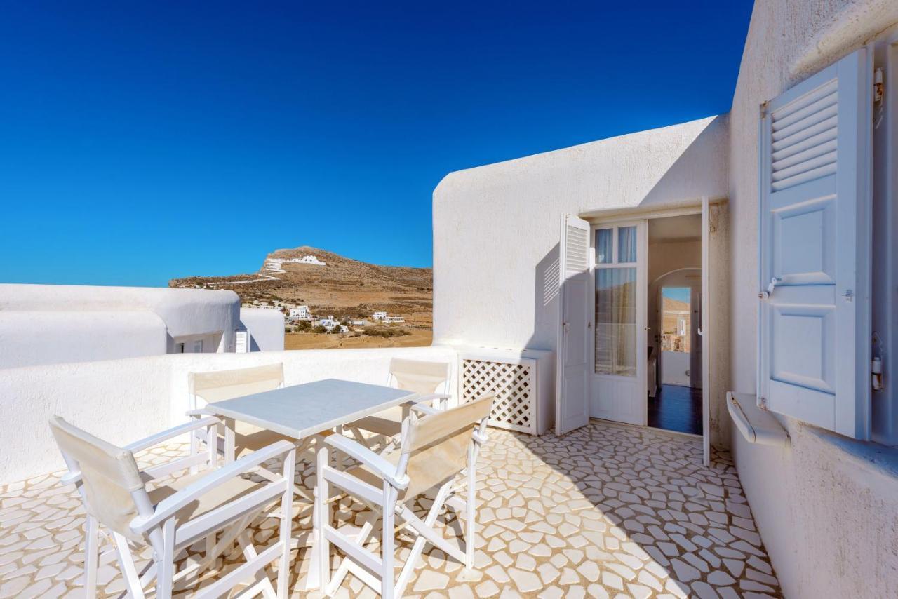 Aspalathras White Hotel Folégandros エクステリア 写真